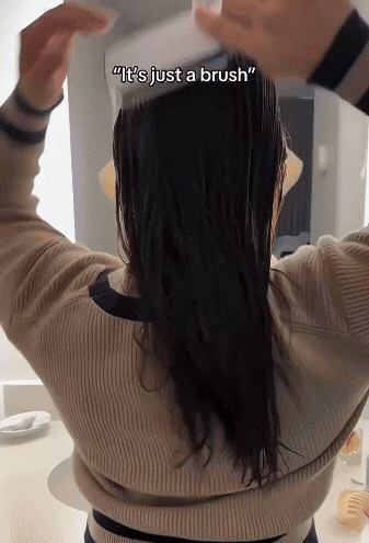 SmartBrush™ - Self-Cleaning Hair Brush ( BUY 1 GET 2! Only Today)